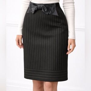VTG BEBE Pinstripe Body Con Pencil Skirt w/ Silk Bow Detail